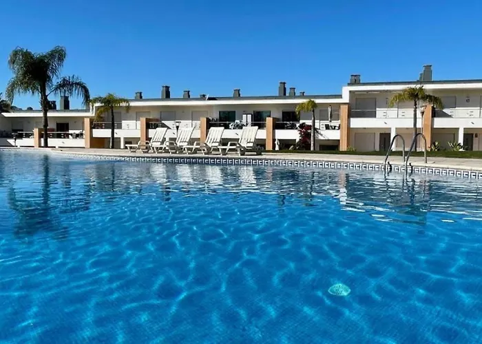 Albufeira Stylish Townhouse